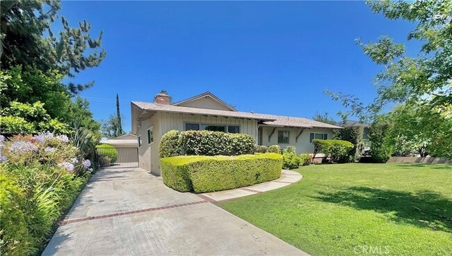 Building Photo - 509 California Dr