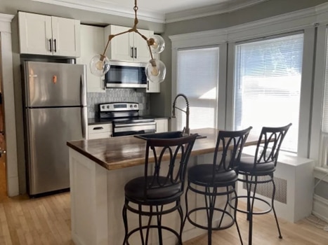 Unit B Kitchen - 800 Main St