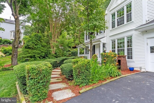 Building Photo - 3961 Stirrup Ct