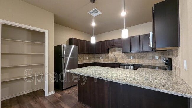 Building Photo - 1080 Hibiscus Dr