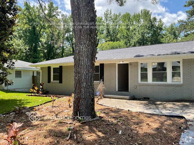 Building Photo - 1833 Rollingwood Dr SE