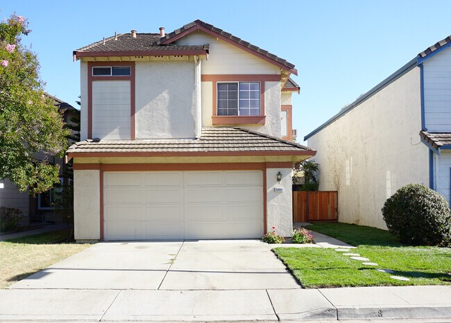 Building Photo - 35868 Killorglin Cmn
