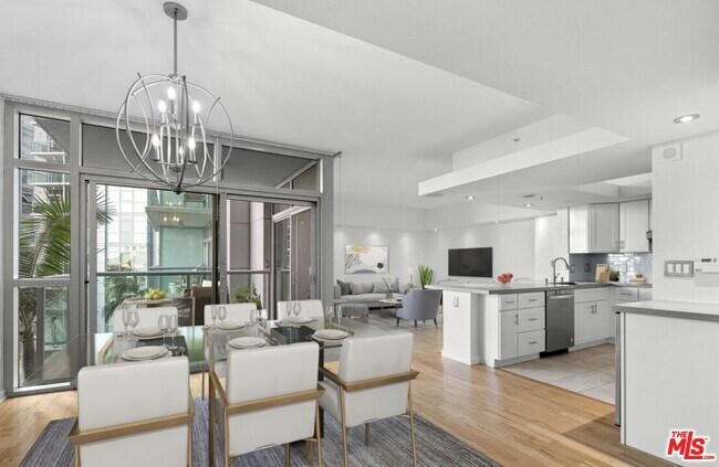 Foto del edificio - 13700 Marina Pointe Dr