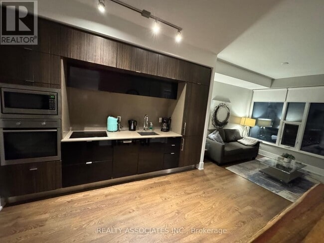 Photo du bâtiment - 10 York St