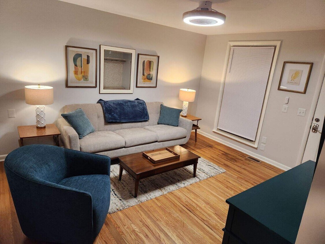 Foto principal - 819 Fatherland St