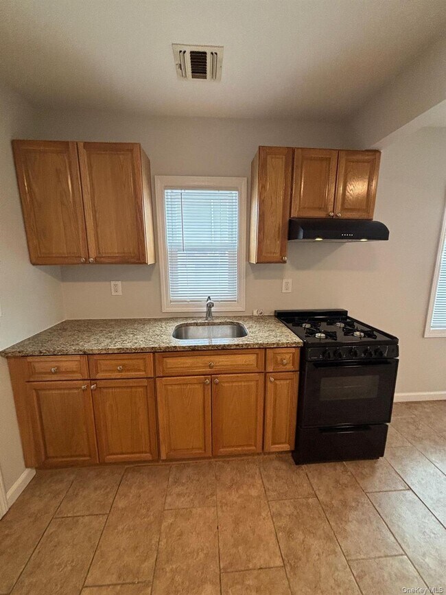 Building Photo - 101 Miramar Ave