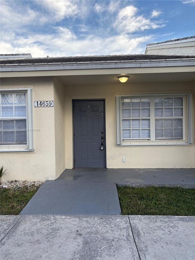 Building Photo - 14659 SW 126th Pl