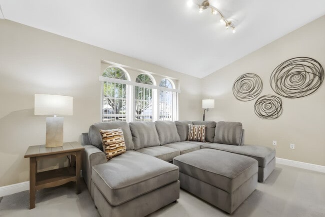Foto del edificio - 820 Briargrove Ave