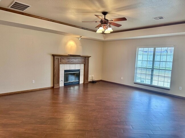 Building Photo - 1128 SW 128th St