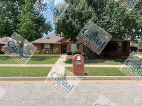 Building Photo - 18509 English Oak Ln