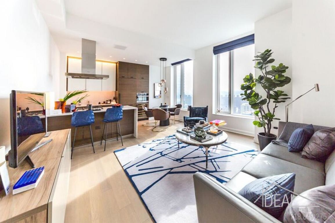 Foto principal - 531 W 30th St