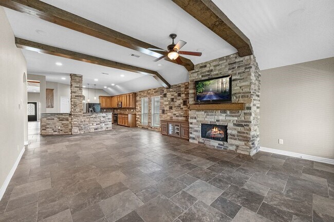 Building Photo - 27723 Amy Willow Ln