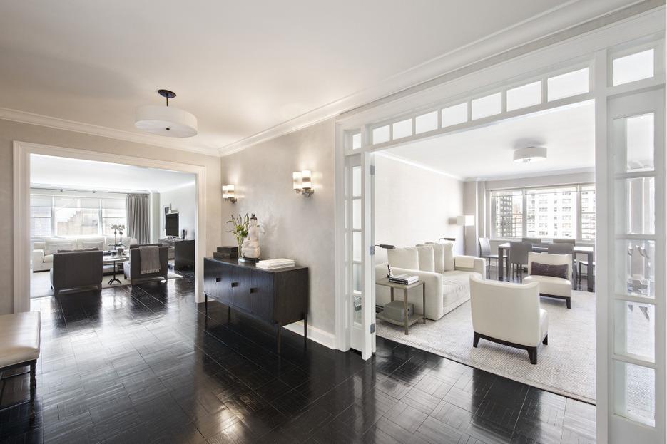 Primary Photo - 215 East 68th Street