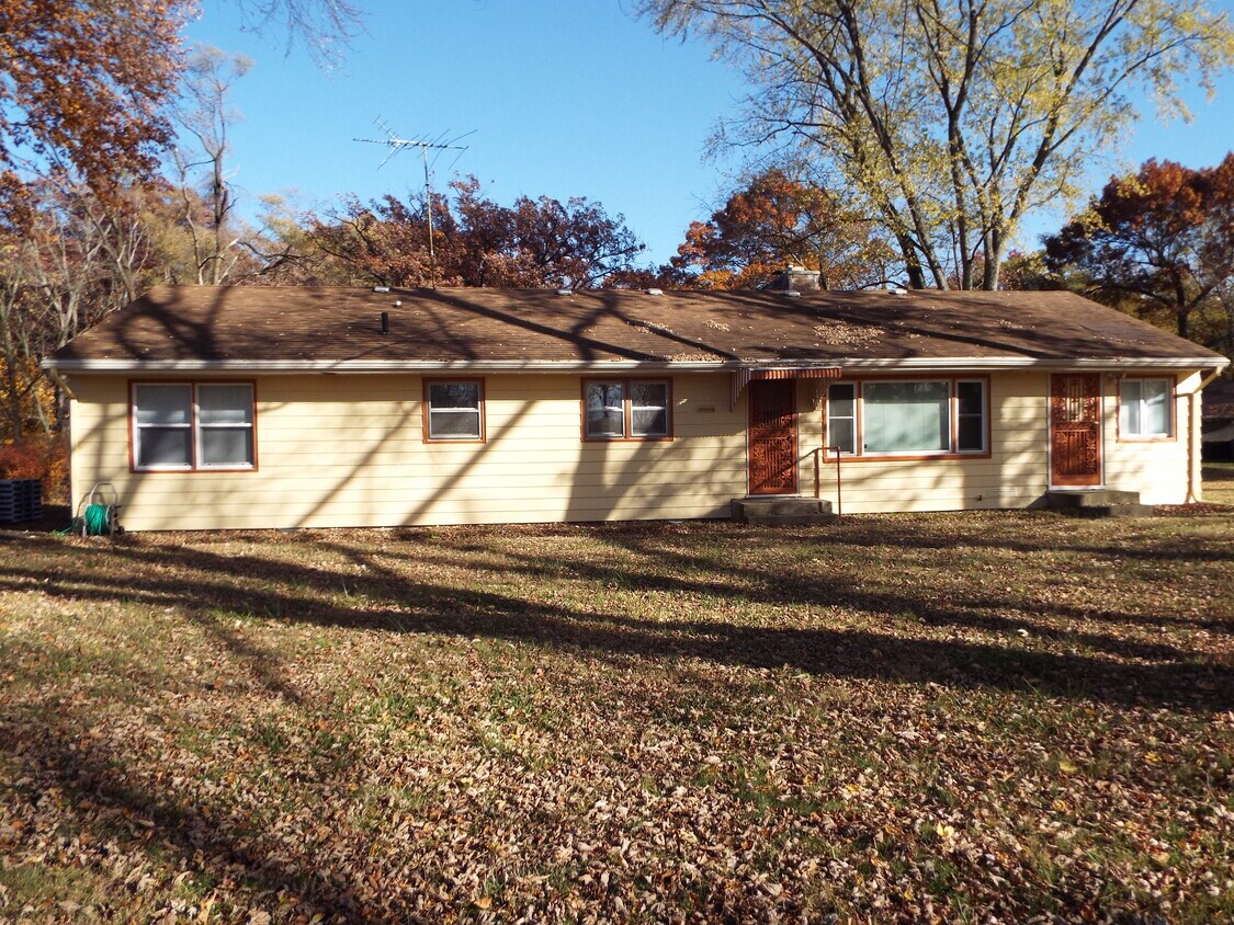 5880 Vermont St, Merrillville, IN 46410 House Rental in Merrillville, IN