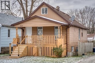 Building Photo - 929 Bridge Ave