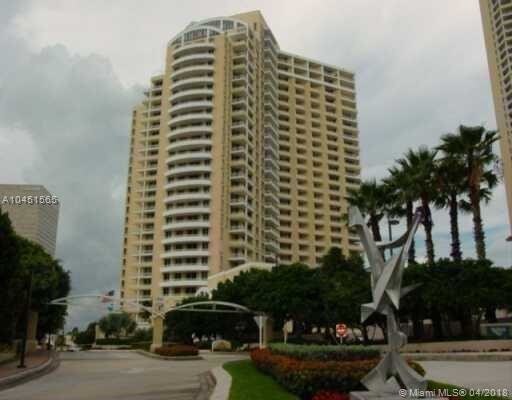 Foto principal - 888 Brickell Key Dr