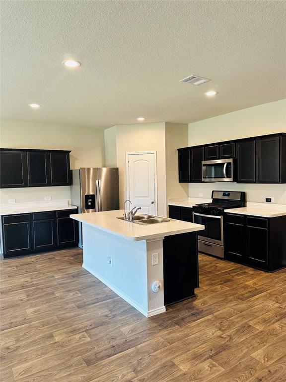 Foto del edificio - 15383 Central Cres Dr
