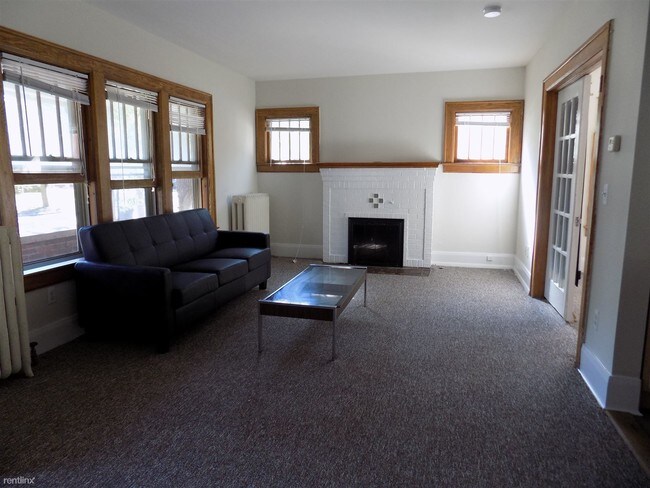 Building Photo - 5 br, 2.5 bath Duplex - 715 McKinley Ave 7...