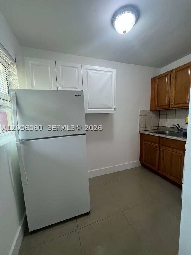Foto del edificio - 1281 NW 60th St
