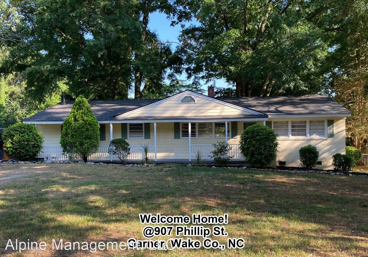 Primary Photo - 4 br, 2 bath House - 907 Phillip St.