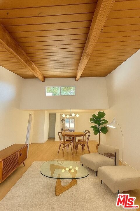 Foto del edificio - 18350 Hatteras St