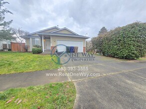 Building Photo - 1120 S 90th St Ct