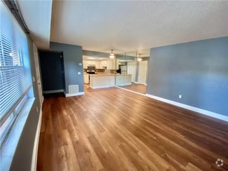 Building Photo - 126 Windtree Ln