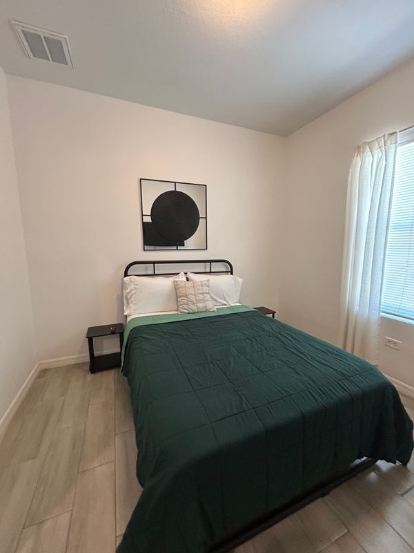 Foto del edificio - 699 W Kaley St