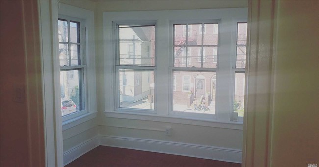 Building Photo - 87-28 143rd St