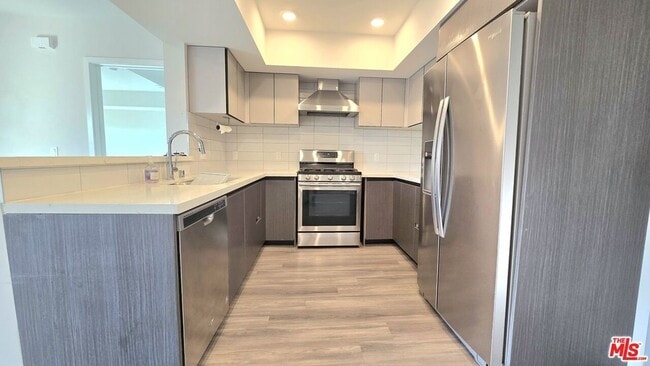 Foto del edificio - 5030 Rosewood Ave