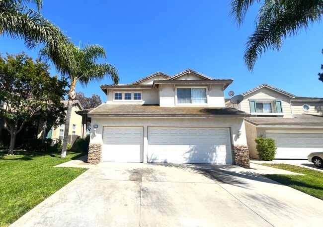 Photo - 4 bed, 2.5 bath located in Corona, CA! House