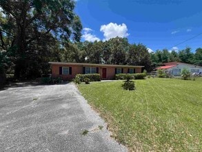 Building Photo - 6791 Vivian Dr