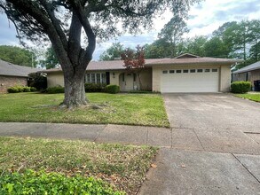 Building Photo - 7416 Camelback Dr
