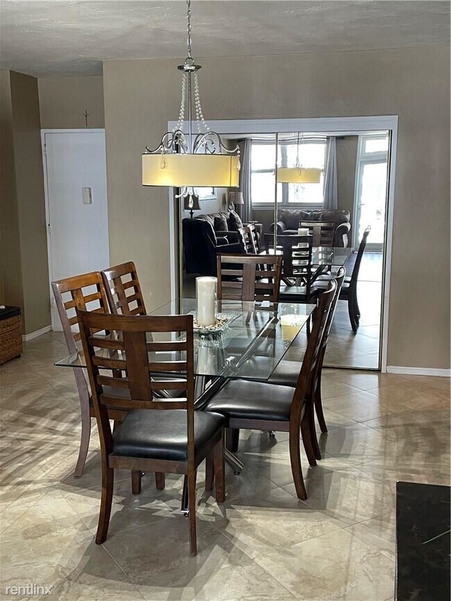 Building Photo - 1 br, 1 bath Condo - 4250 Galt Ocean Dr Ap...