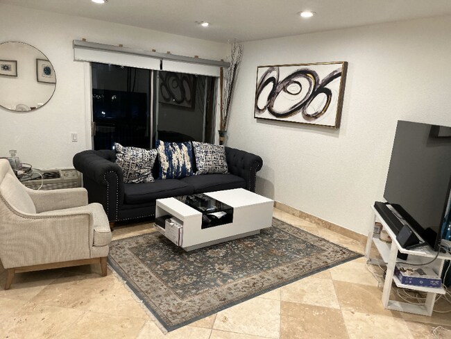 Foto del edificio - 155 Sharene Ln