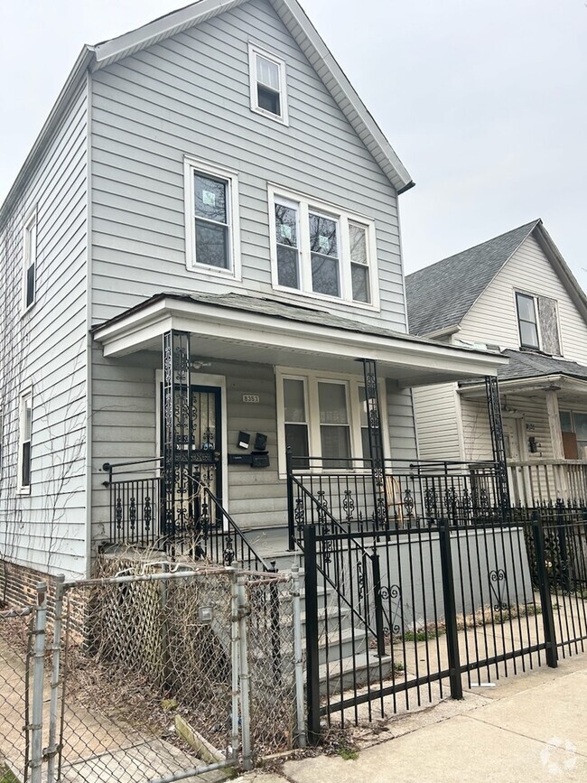 Building Photo - 8353 S Brandon Ave