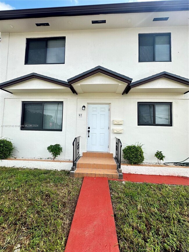 Foto del edificio - 97 NW 73rd Pl