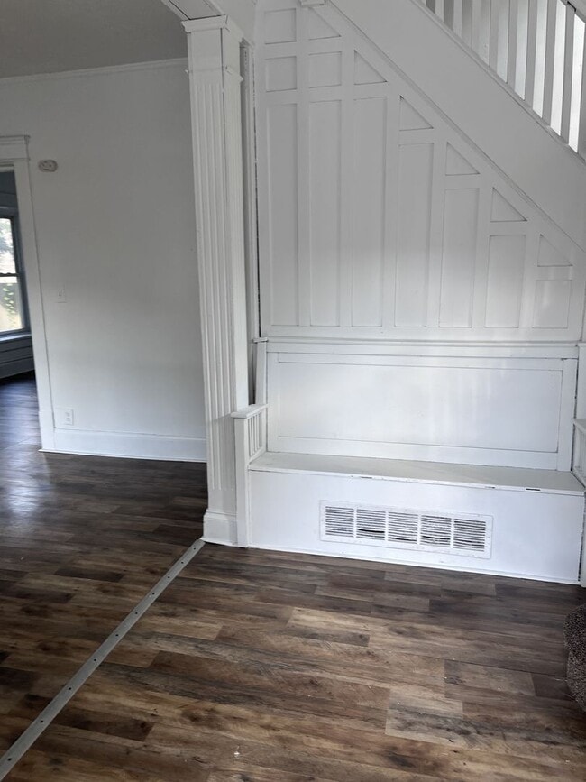 Foto del edificio - Classic Colonial Charm with Modern Comfort...