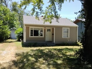 Building Photo - 1816 W Scott St