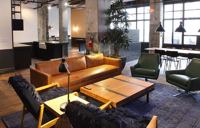 Building Photo - 1900 Jackson St