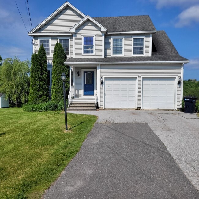 Building Photo - 96 Lasalle Dr