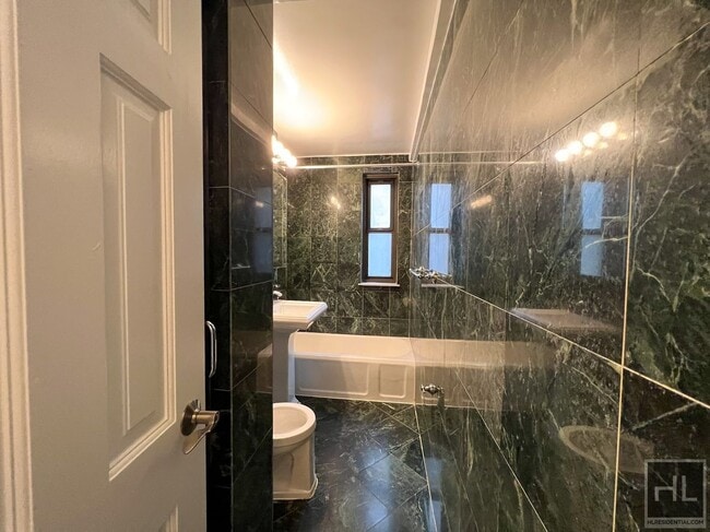 Building Photo - EAST 56 STREET