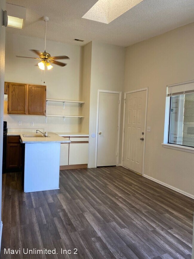 Foto del edificio - 1 br, 1 bath House - 922 S Dearborn Way #19