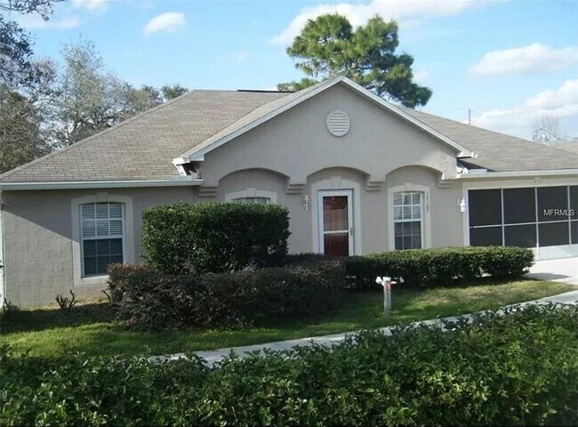 Foto del edificio - 14169 Spring Hill Dr