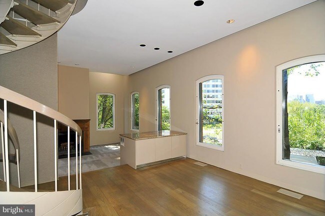 Foto del edificio - 901 26th St NW