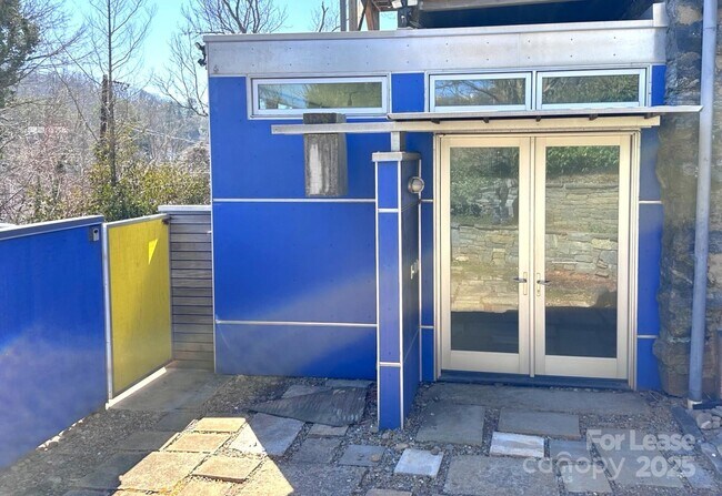 Foto del edificio - 130 Biltmore Ave