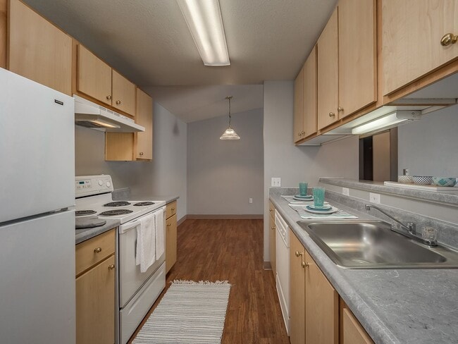 Building Photo - Life Just Got Better Come See For Yourself...