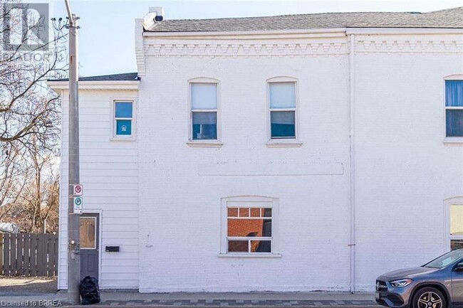 Building Photo - 143 Murray St