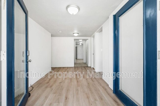 Foto del edificio - 31 W 100 S