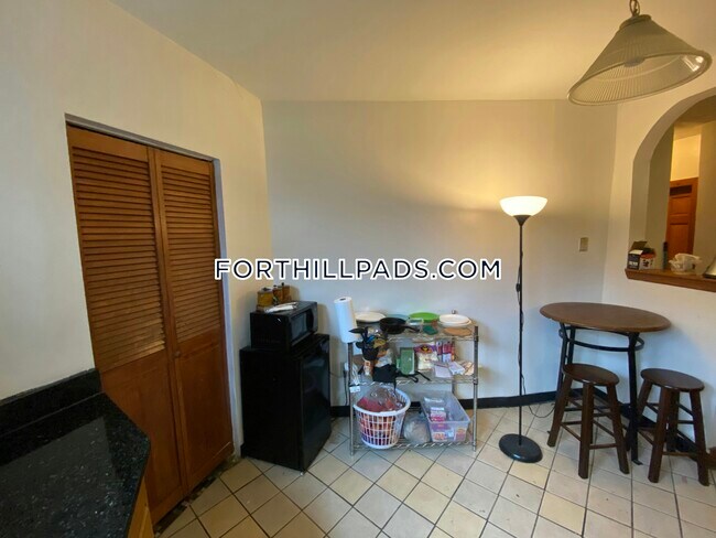 Foto del edificio - 253 Highland St